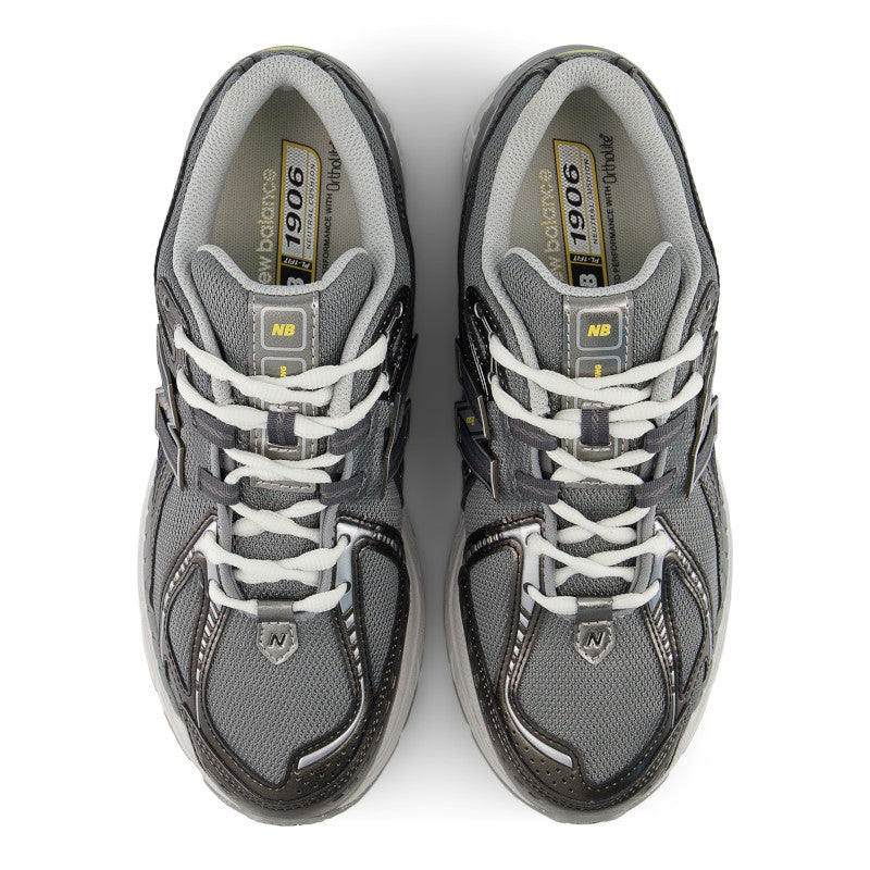 New Balance 1906R - Gris/Plata vista 3